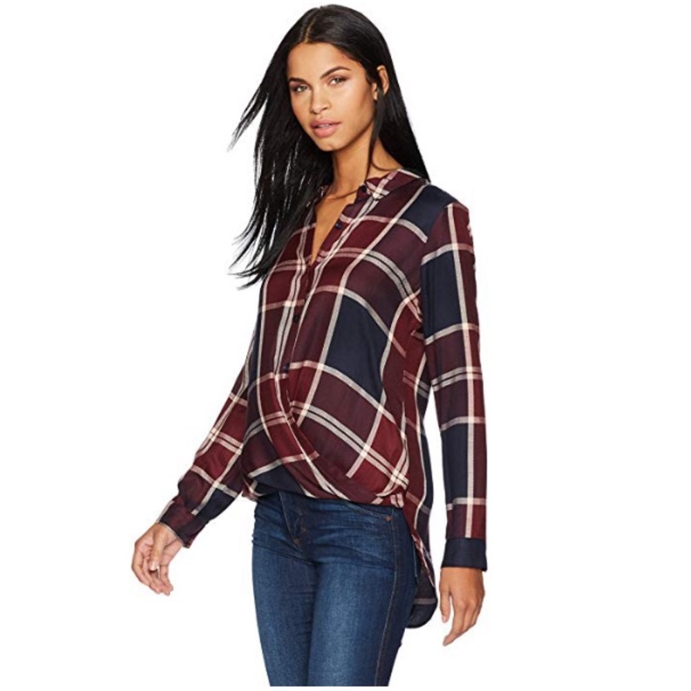 BCBGeneration Women’s Wrap Hem Long Sleeve Shirt M